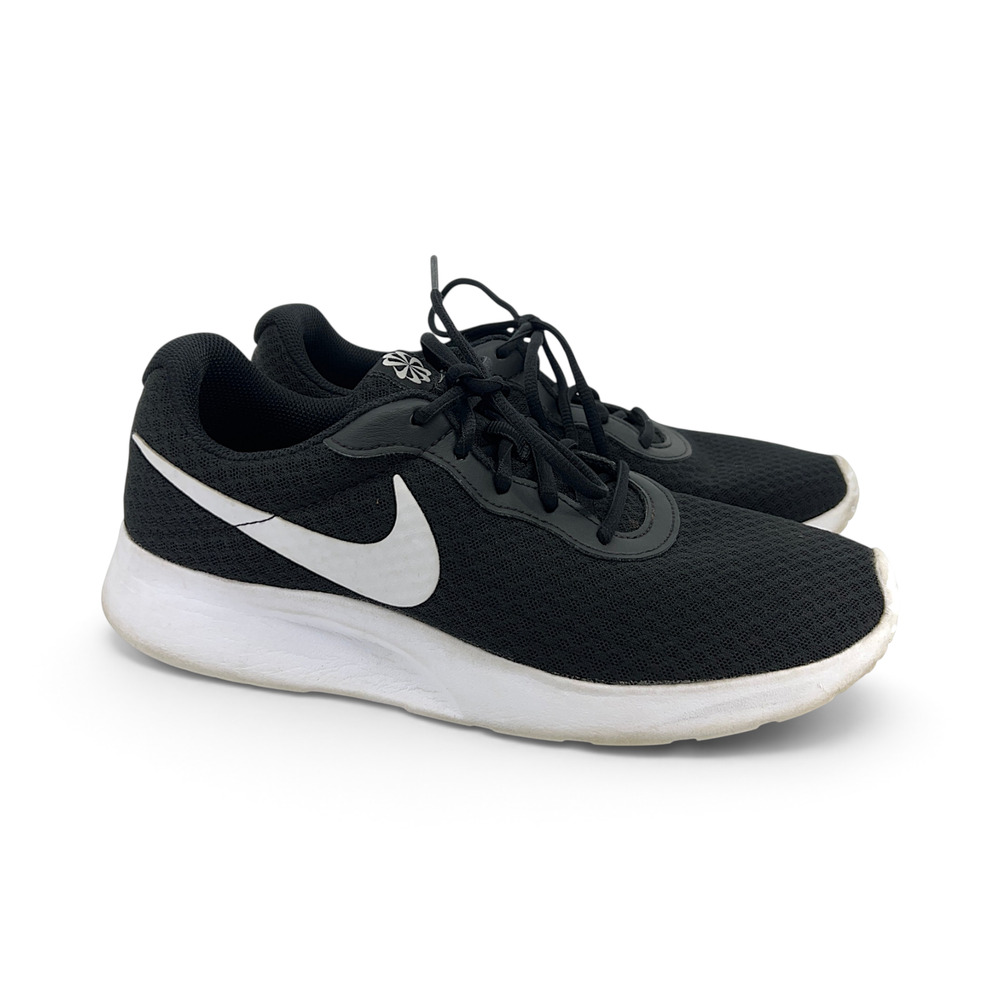 NIKE Tanjun SE Women's US 10 Black Athletic Shoes